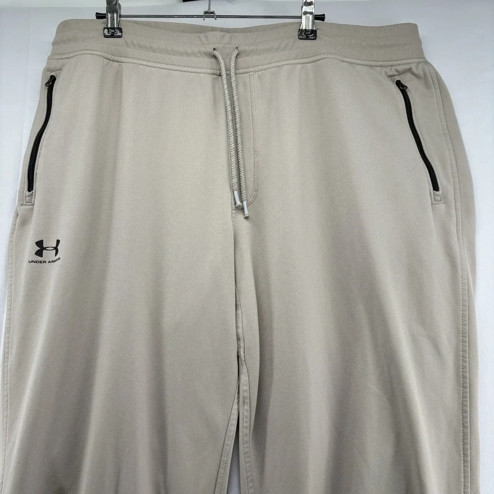 Under Armour Joggers Men Size 2XL Khaki Sportstyle Tricot Pants Athletic Running